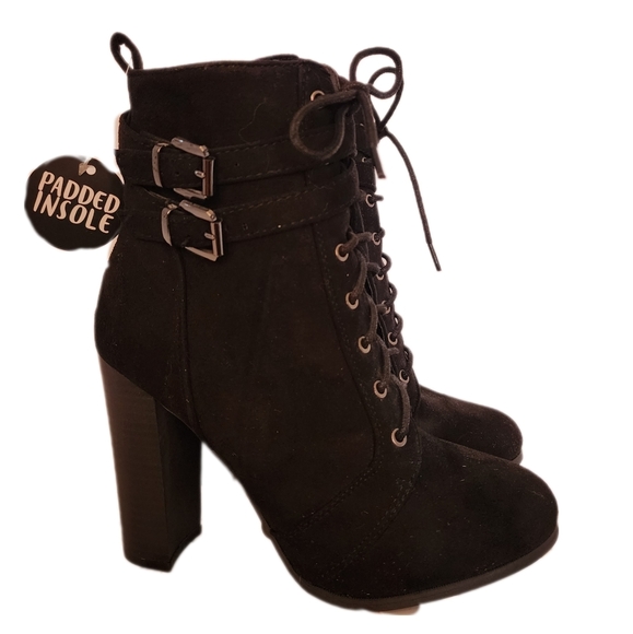 Streetwear Society Boots - Size 7 ⭐️NWT⭐️ - Picture 2 of 8